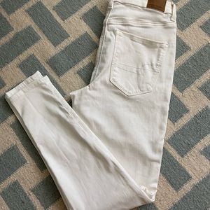 American Eagle High Waist White Jeans